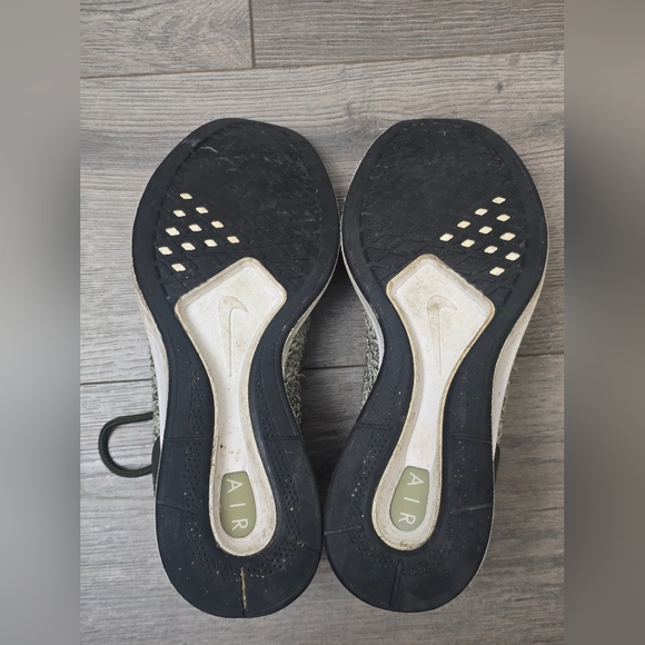 Nike Air Zoom Mariah Flyknit Racer Mica Green Womens 6 - Picture 7 of 7